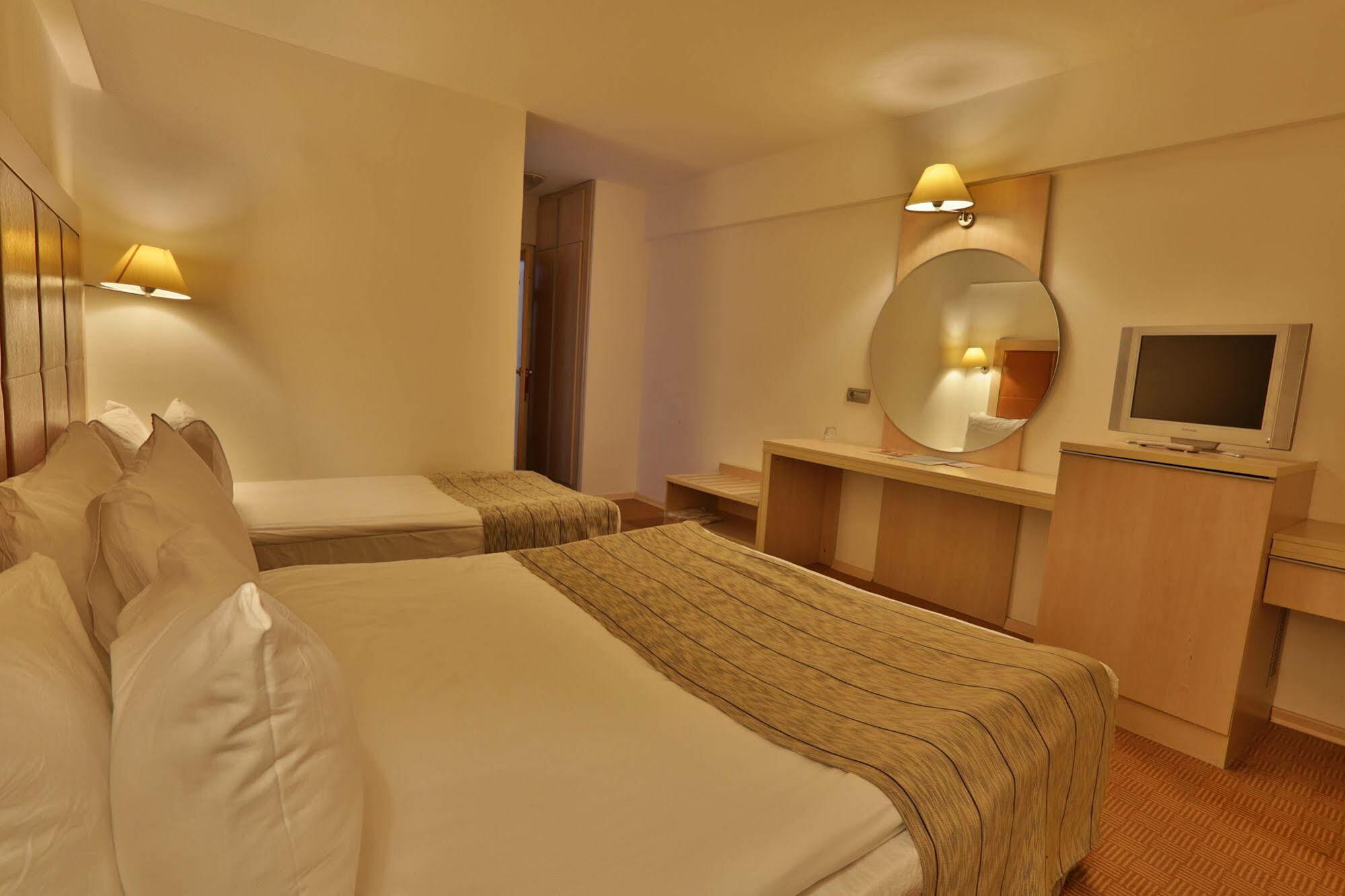 Kaya Greenpark Hotel Karapazar 外观 照片